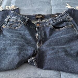 Judy Blue Dark Wash Cropped Jeans